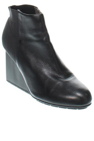 Damskie botki United Nude, Rozmiar 40, Kolor Czarny, Cena 584,94 zł