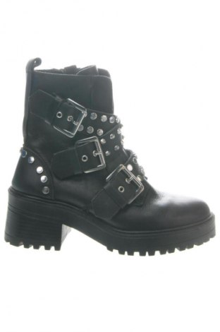 Botine de damă Zara, Mărime 37, Culoare Multicolor, Preț 159,11 Lei