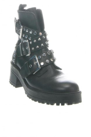 Botine de damă Zara, Mărime 37, Culoare Multicolor, Preț 159,11 Lei