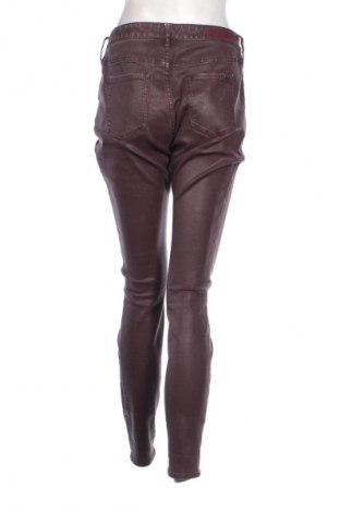 Dámske džínsy  Armani Exchange, Veľkosť L, Farba Fialová, Cena  70,17 €