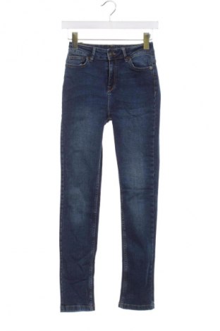Damskie jeansy Avon, Rozmiar S, Kolor Niebieski, Cena 44,99 zł