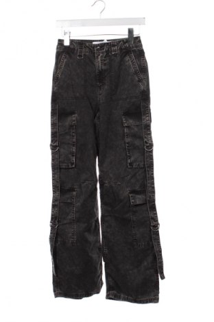 Dámské džíny  Bershka, Velikost XS, Barva Šedá, Cena  367,00 Kč