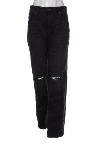 Dámske džínsy  Bershka, Veľkosť M, Farba Čierna, Cena  17,90 €