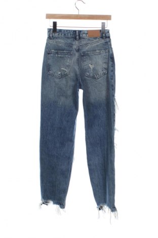 Dámské džíny  Bershka, Velikost XS, Barva Modrá, Cena  367,00 Kč