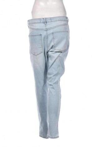 Γυναικείο Τζίν Bershka, Μέγεθος XL, Χρώμα Μπλέ, Τιμή 29,99 €