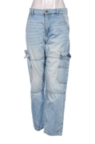Γυναικείο Τζίν Bershka, Μέγεθος M, Χρώμα Μπλέ, Τιμή 14,83 €