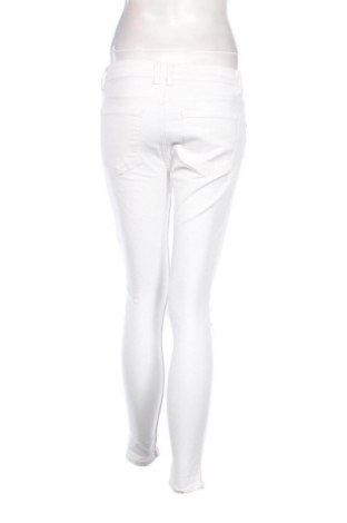Dámske džínsy  Bershka, Veľkosť M, Farba Biela, Cena  14,83 €