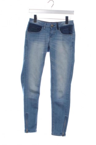 Blugi de femei Bershka, Mărime S, Culoare Albastru, Preț 76,00 Lei