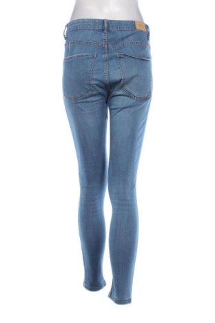 Női farmernadrág Bershka, Méret M, Szín Kék, Ár 5 776 Ft