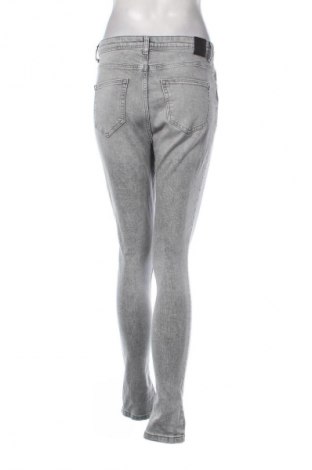 Dámske džínsy  C&A, Veľkosť M, Farba Sivá, Cena  9,87 €