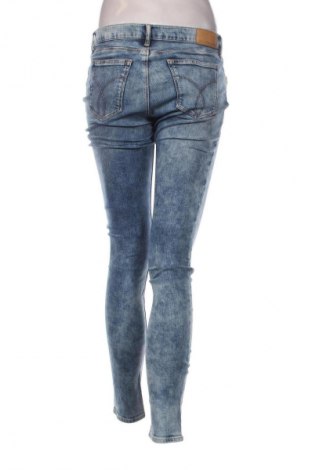 Damskie jeansy Calvin Klein Jeans, Rozmiar M, Kolor Niebieski, Cena 175,99 zł