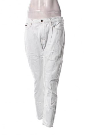 Damskie jeansy Calvin Klein Jeans, Rozmiar L, Kolor Biały, Cena 202,99 zł