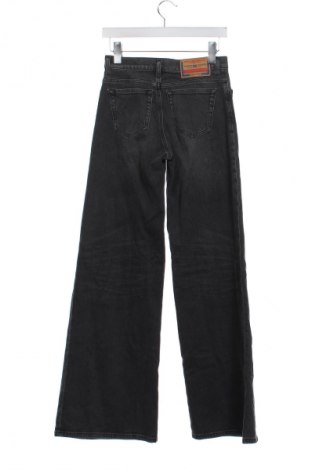 Damskie jeansy Diesel, Rozmiar XS, Kolor Szary, Cena 849,99 zł