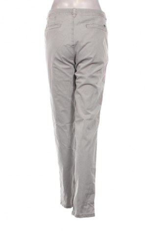 Дамски дънки Edc By Esprit, Размер XL, Цвят Сив, Цена 22,99 лв.