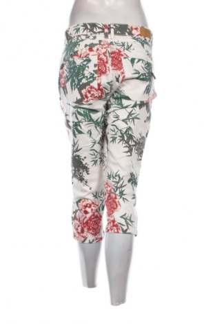 Blugi de femei Fransa, Mărime XL, Culoare Multicolor, Preț 107,89 Lei