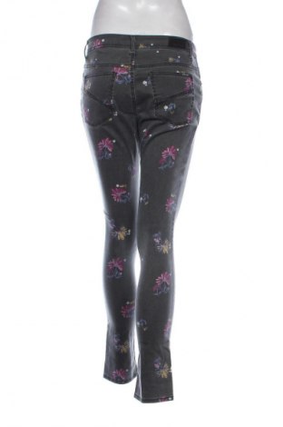 Dámske džínsy  Garcia Jeans, Veľkosť M, Farba Viacfarebná, Cena  21,00 €