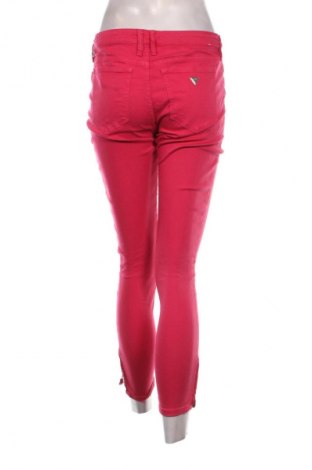 Damen Jeans Guess, Größe M, Farbe Rot, Preis 38,36 €
