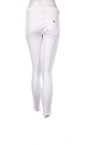 Blugi de femei Guess, Mărime M, Culoare Alb, Preț 367,99 Lei