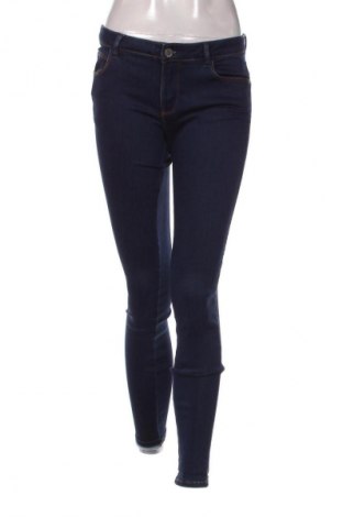 Damen Jeans Guess, Größe S, Farbe Blau, Preis € 34,99