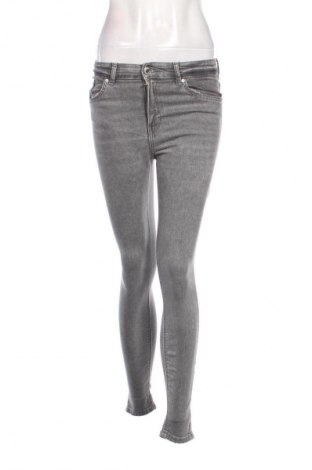 Blugi de femei H&M, Mărime M, Culoare Gri, Preț 76,32 Lei