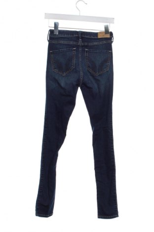 Дамски дънки Hollister, Размер XS, Цвят Син, Цена 40,89 лв.