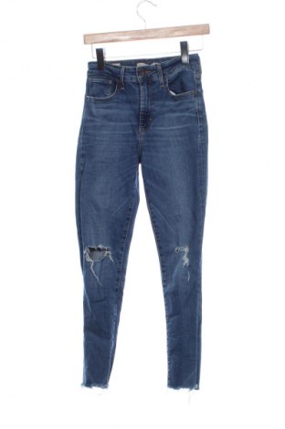 Damskie jeansy Levi's, Rozmiar S, Kolor Niebieski, Cena 245,99 zł