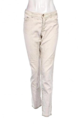 Damen Jeans Marc Cain, Größe L, Farbe Ecru, Preis 70,17 €