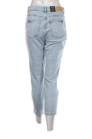 Damskie jeansy Noisy May, Rozmiar M, Kolor Niebieski, Cena 305,99 zł
