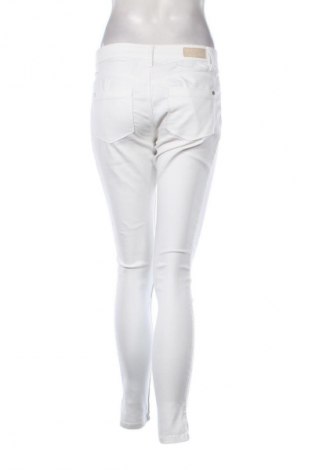 Damen Jeans ONLY, Größe S, Farbe Weiß, Preis 17,30 €
