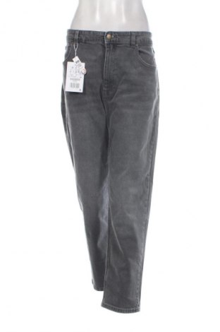 Dámske džínsy  Pull&Bear, Veľkosť XL, Farba Sivá, Cena  26,95 €