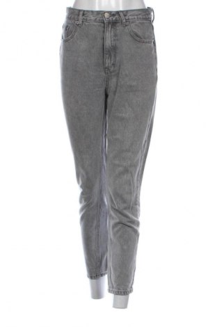 Női farmernadrág Pull&Bear, Méret S, Szín Szürke, Ár 5 865 Ft