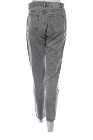 Női farmernadrág Pull&Bear, Méret S, Szín Szürke, Ár 5 865 Ft