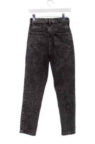 Dámske džínsy  Sinsay, Veľkosť XS, Farba Čierna, Cena  14,77 €