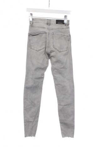 Blugi de femei Stradivarius, Mărime XS, Culoare Gri, Preț 76,00 Lei