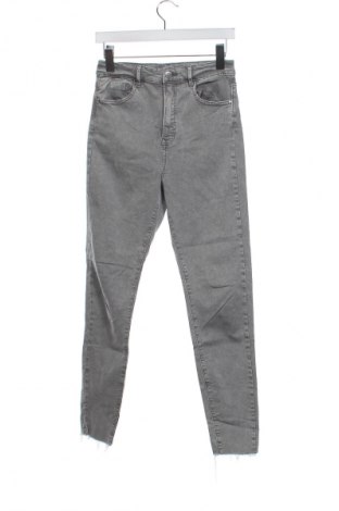 Blugi de femei Stradivarius, Mărime S, Culoare Gri, Preț 76,32 Lei