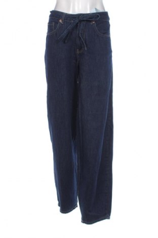 Blugi de femei Stradivarius, Mărime S, Culoare Albastru, Preț 99,00 Lei