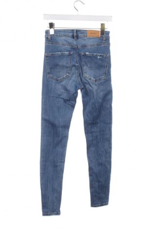 Dámske džínsy  Stradivarius, Veľkosť S, Farba Modrá, Cena  10,95 €