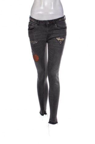Női farmernadrág Superdry, Méret M, Szín Szürke, Ár 10 200 Ft