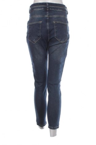Damskie jeansy Trendyol, Rozmiar L, Kolor Niebieski, Cena 134,99 zł
