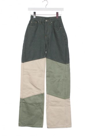 Blugi de femei Trendyol, Mărime XXS, Culoare Multicolor, Preț 107,89 Lei