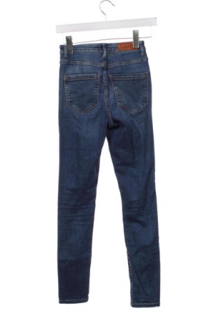 Dámske džínsy  Vero Moda, Veľkosť XS, Farba Modrá, Cena  17,30 €