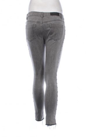 Dámske džínsy  Victoria Beckham, Veľkosť S, Farba Sivá, Cena  67,52 €