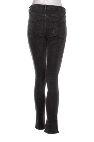 Damskie jeansy Weekday, Rozmiar M, Kolor Czarny, Cena 94,99 zł
