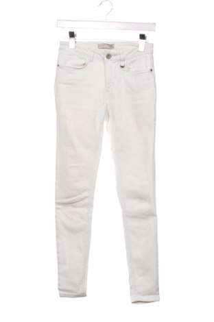 Női farmernadrág Zara, Méret M, Szín Fehér, Ár 5 396 Ft