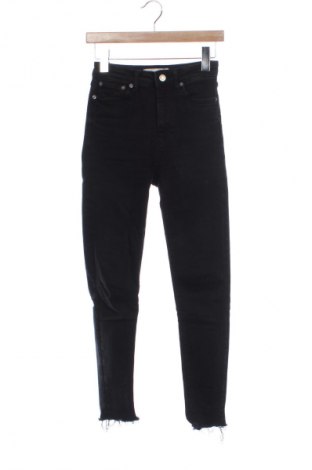 Női farmernadrág Zara, Méret XS, Szín Fekete, Ár 5 396 Ft