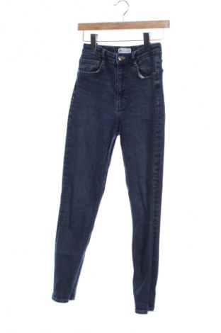 Дамски дънки Zara, Размер XS, Цвят Син, Цена 39,97 лв.