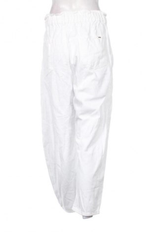 Дамски дънки Zara, Размер XL, Цвят Бял, Цена 33,99 лв.