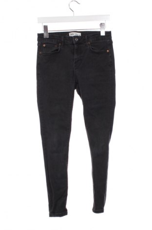 Дамски дънки Zara, Размер M, Цвят Черен, Цена 18,99 лв.