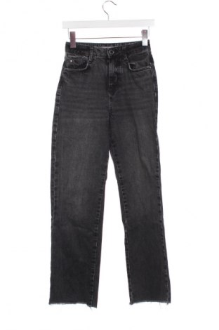 Női farmernadrág Zara, Méret XXS, Szín Fekete, Ár 9 172 Ft