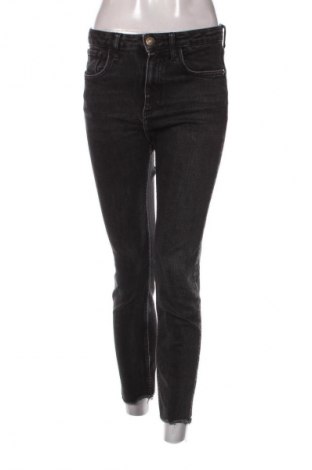 Blugi de femei Zara, Mărime M, Culoare Gri, Preț 72,99 Lei